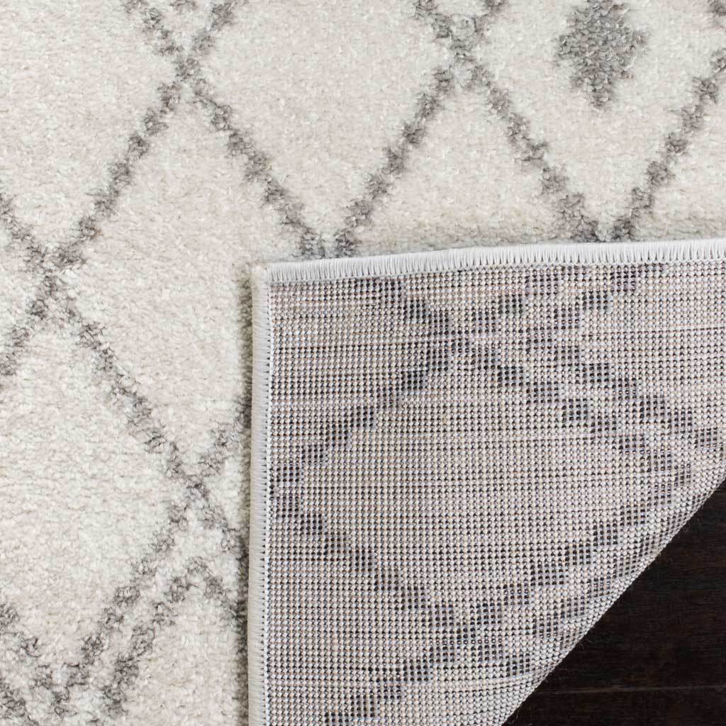 Adirondack Diamond Ivory/Gray Area Rug - Image 3