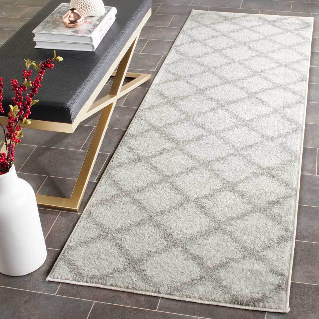 Adirondack Diamond Ivory/Silver Runner Rug - Image 3