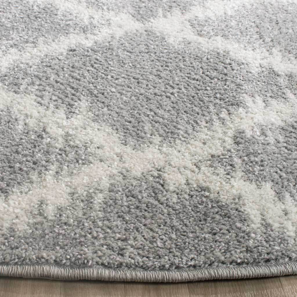 Adirondack Diamond Silver/Ivory Round Rug - Image 2