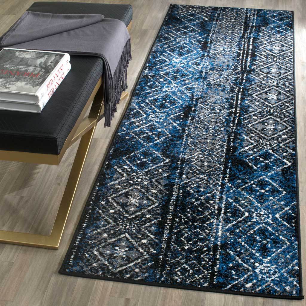 Adirondack Tradition Silver/Black Runner Rug - Image 4