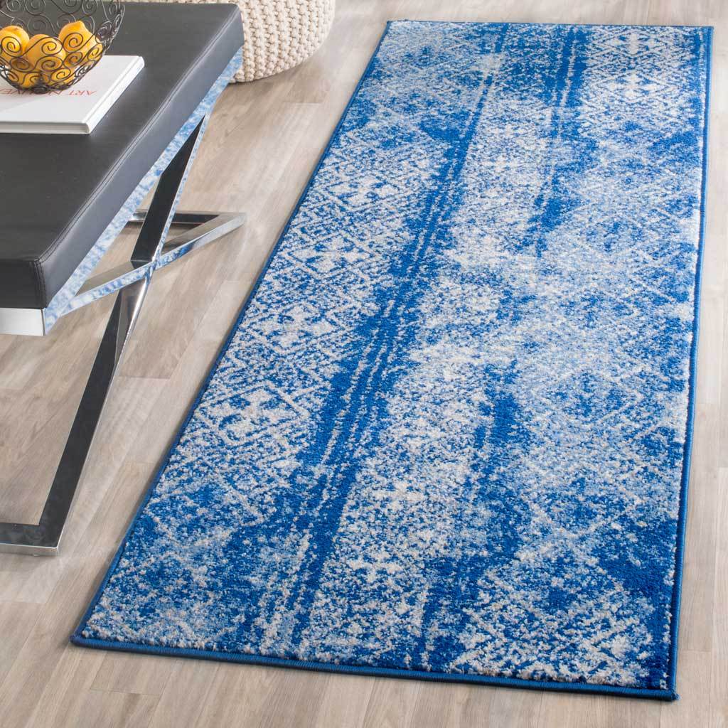 Adirondack Tradition Silver/Blue Runner Rug - Image 4