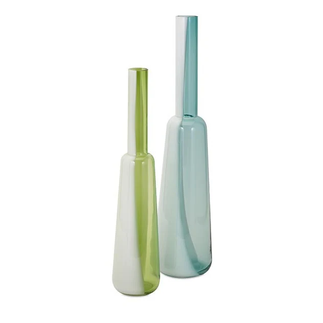 Alleghany Blue and White Glass Vase - Image 2