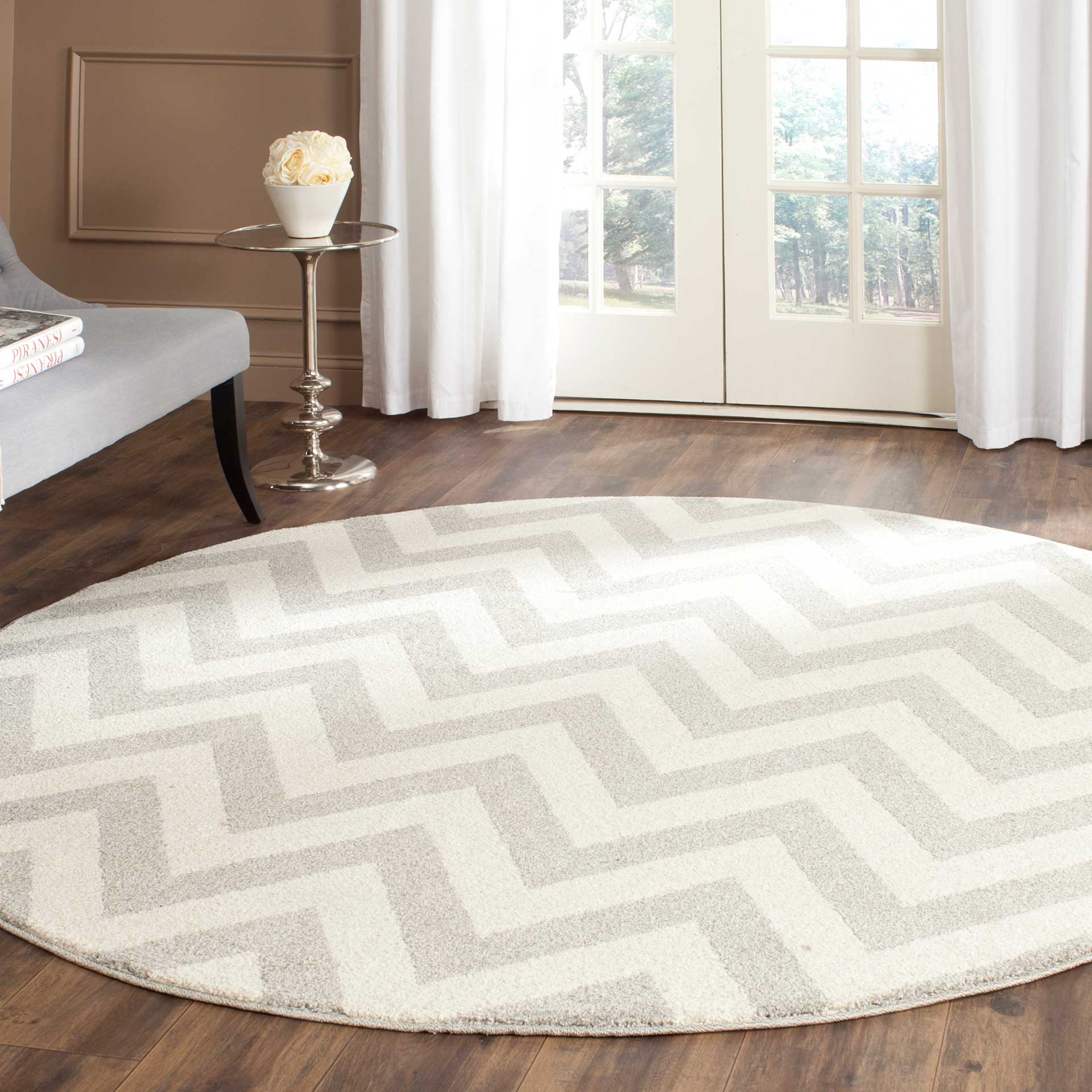 Amherst Chevron Light Gray/Beige Round Rug - Image 2