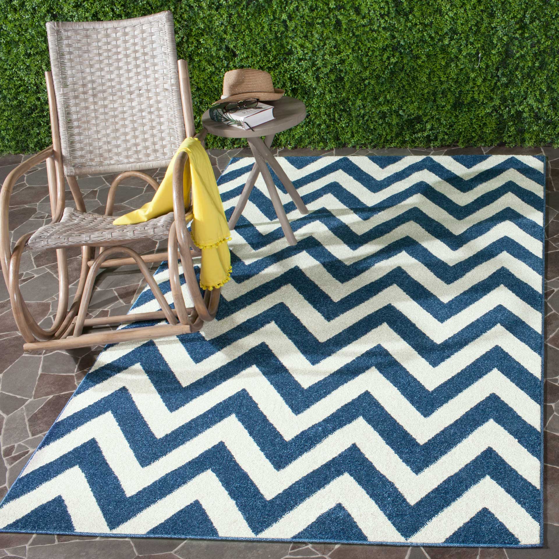 Amherst Chevron Navy/Beige Area Rug - Image 7