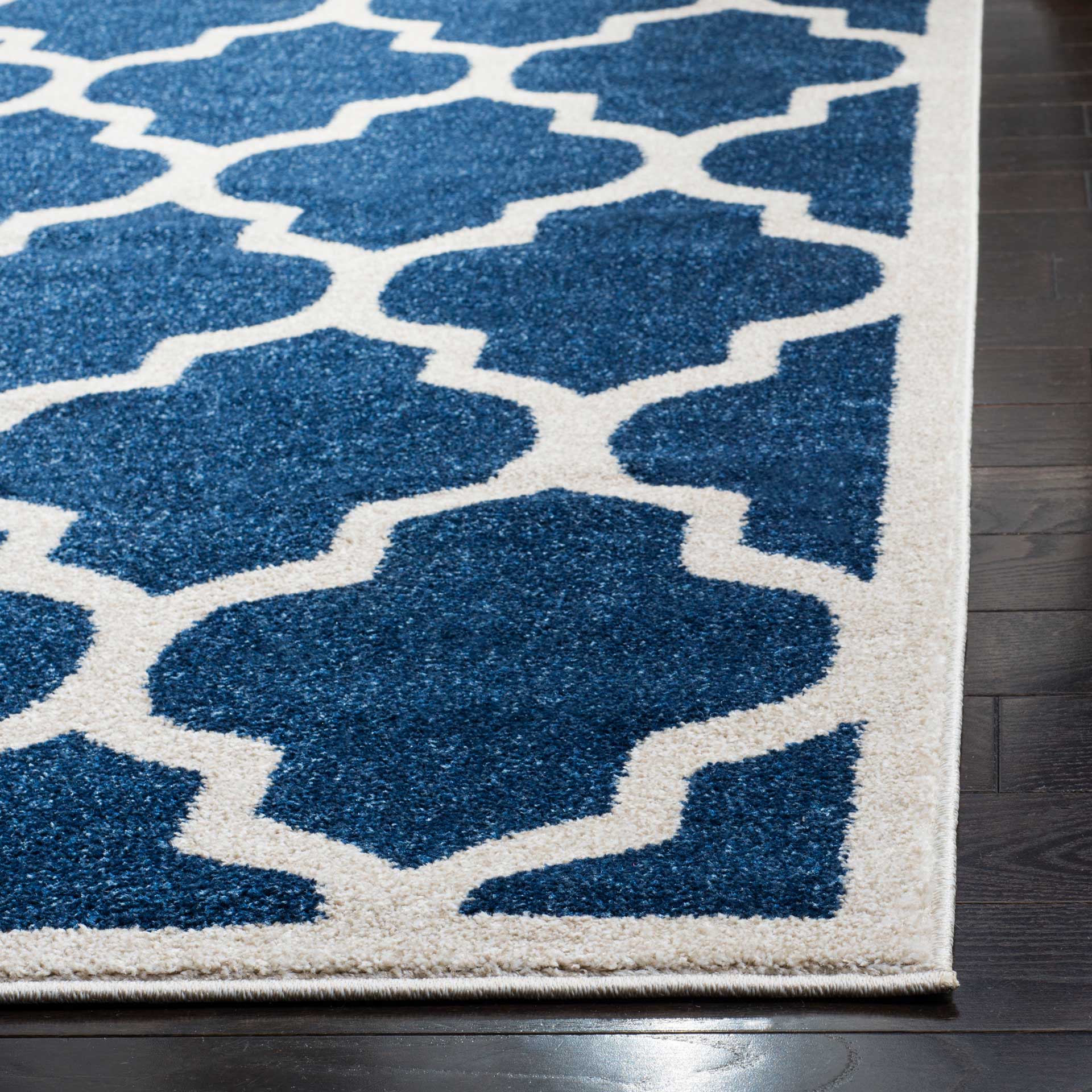Amherst Quatrefoil Navy/Beige Area Rug - Image 6