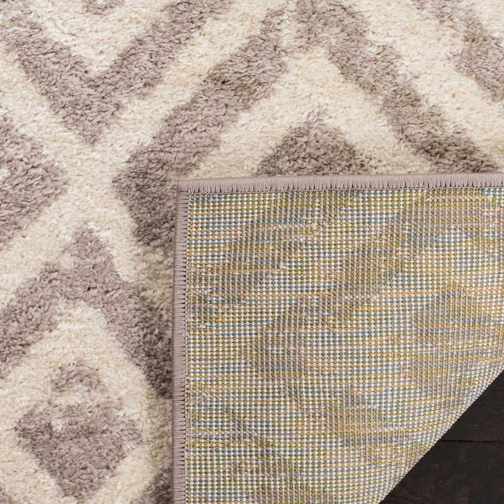 Amsterdam Diamond Ivory/Mauve Area Rug - Image 7