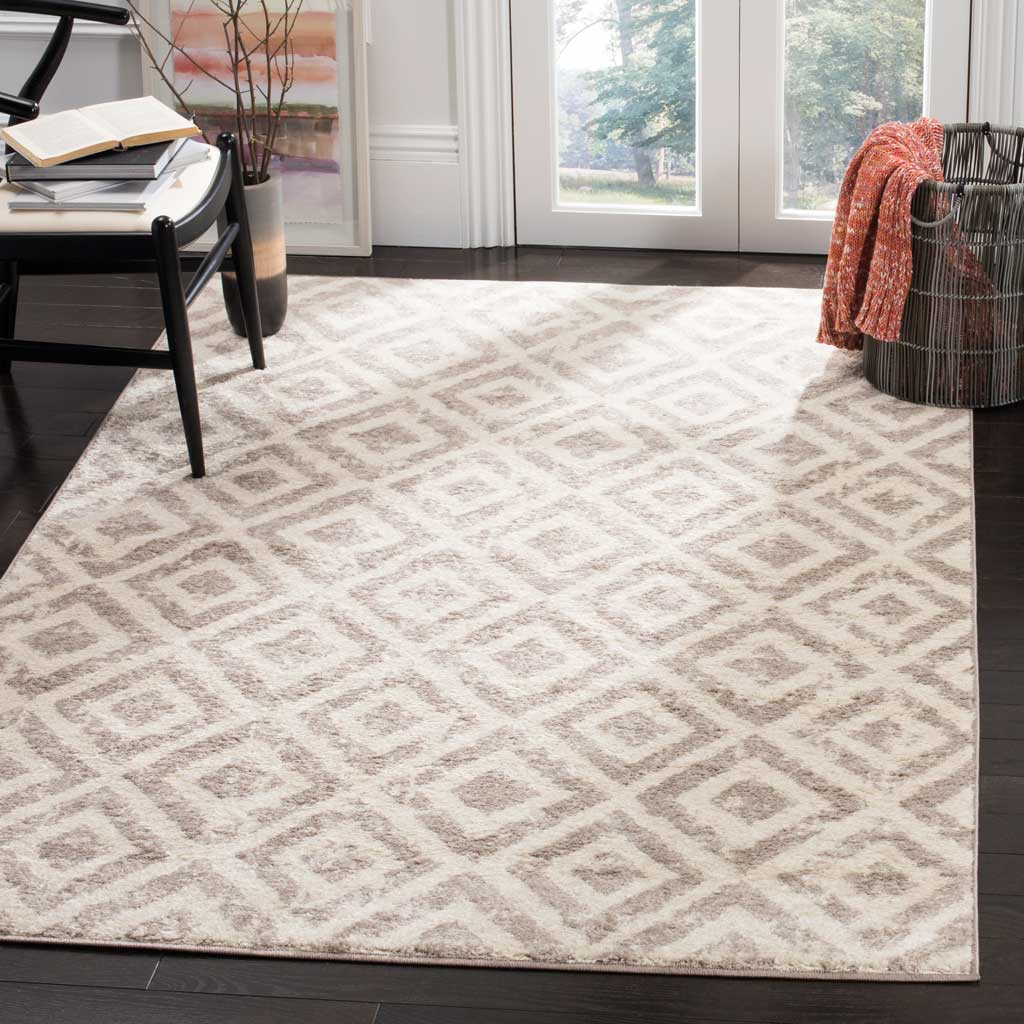 Amsterdam Diamond Ivory/Mauve Area Rug - Image 8