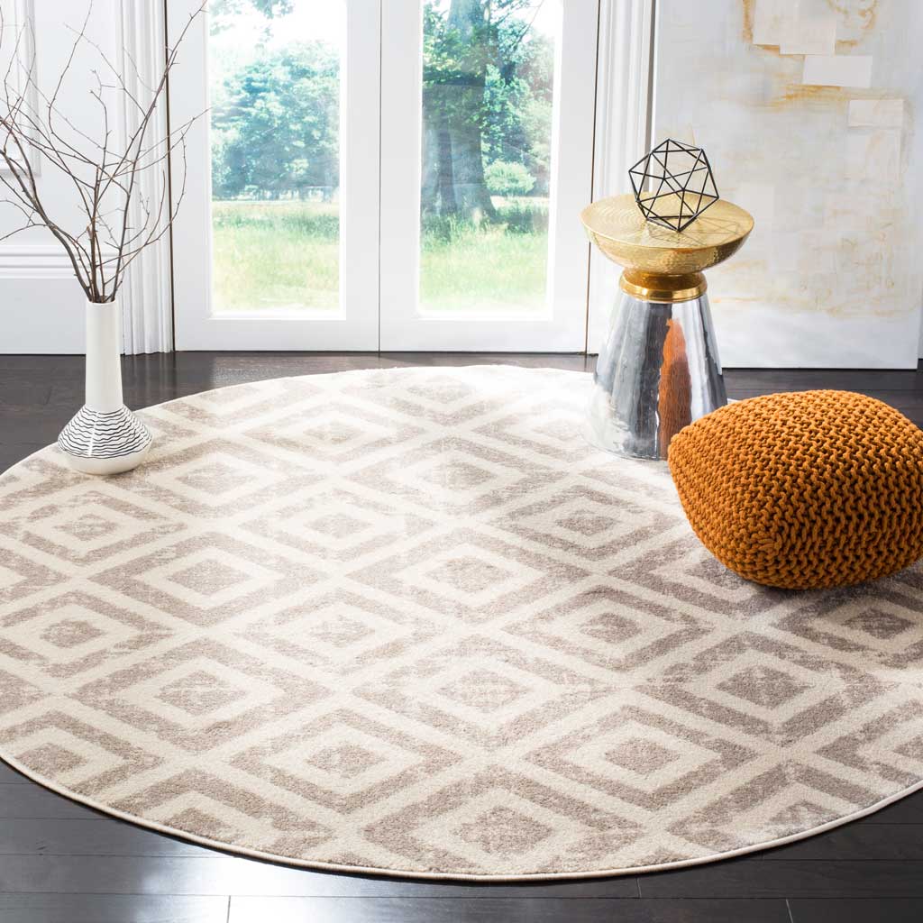 Amsterdam Diamond Ivory/Mauve Round Rug - Image 3