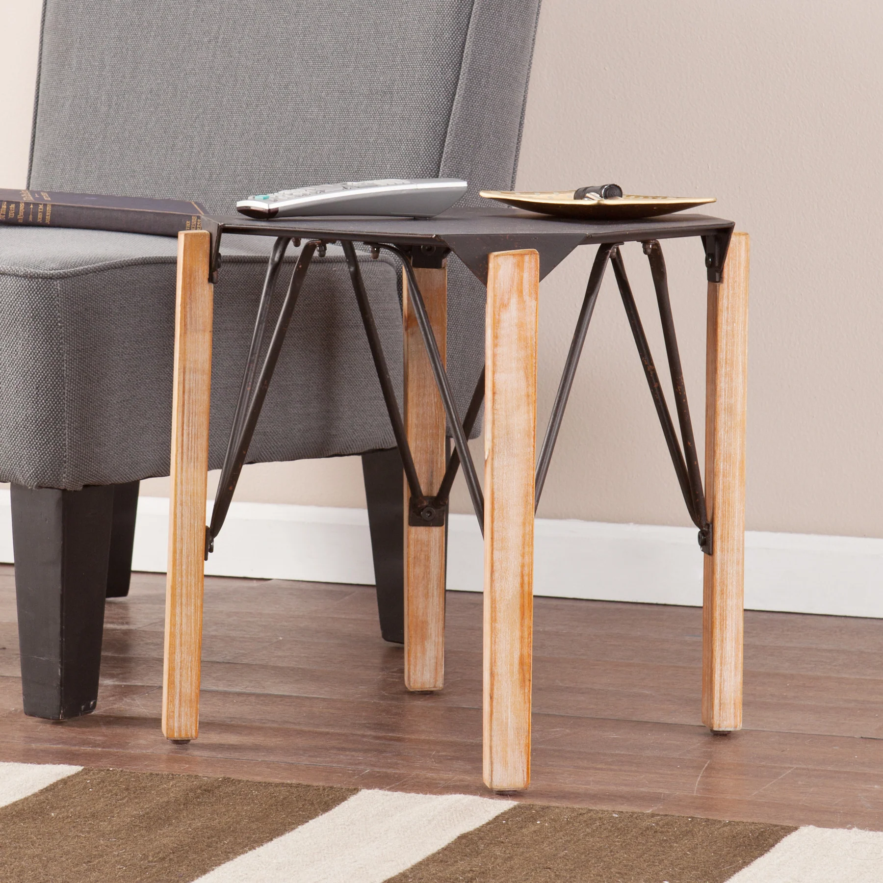 Antock End Table - Image 4