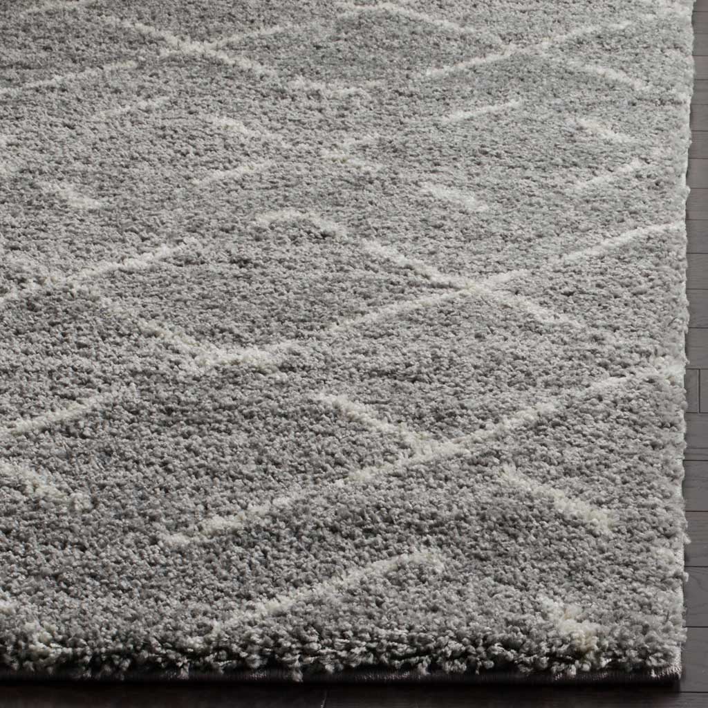 Arizona Shag Lattice Gray/Ivory Area Rug - Image 4
