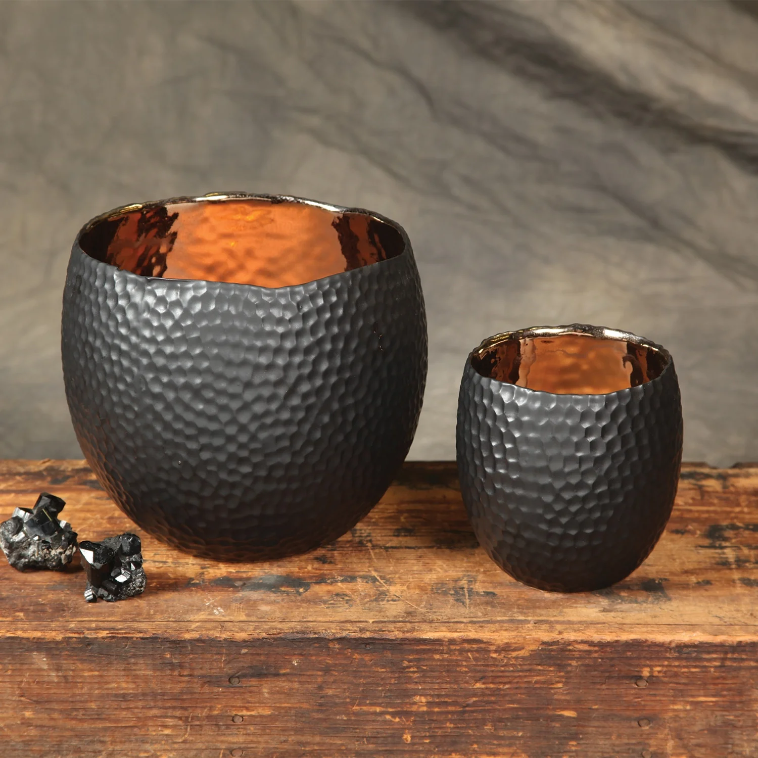 Azir Ceramic Vase - Image 3
