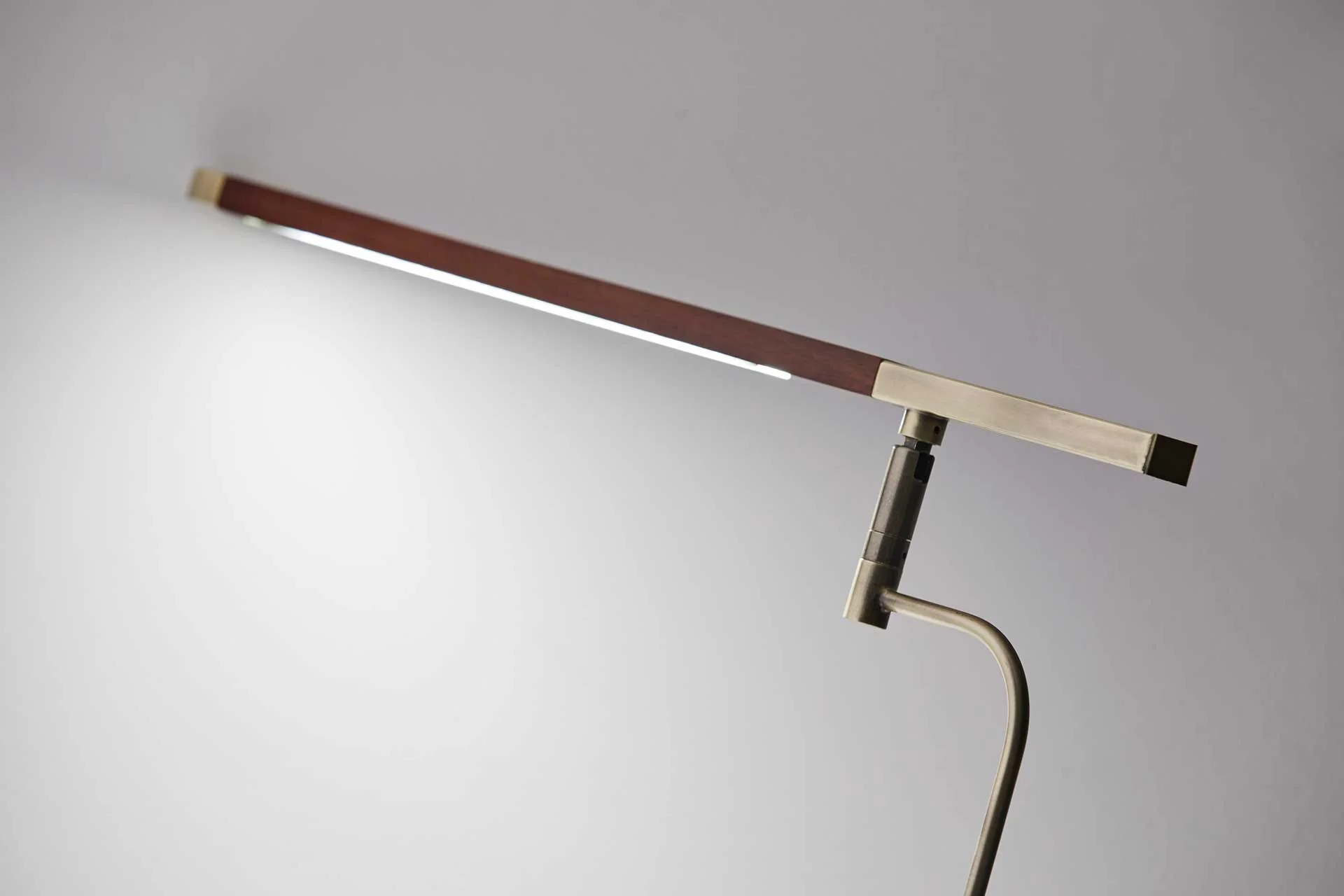 Bagneux LED Floor Lamp Walnut/Brass - Image 7