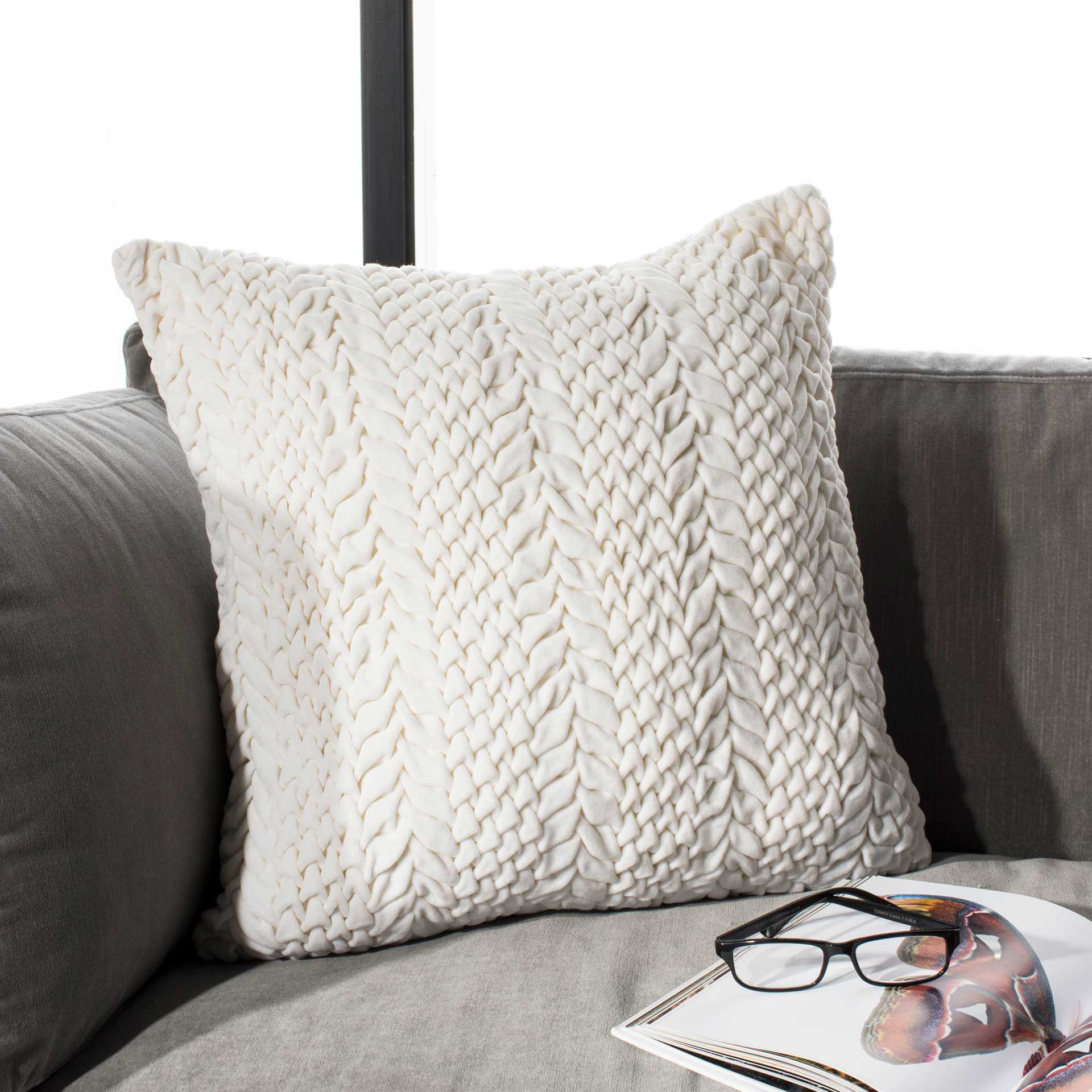 Bailee Pillow Cream - Image 3