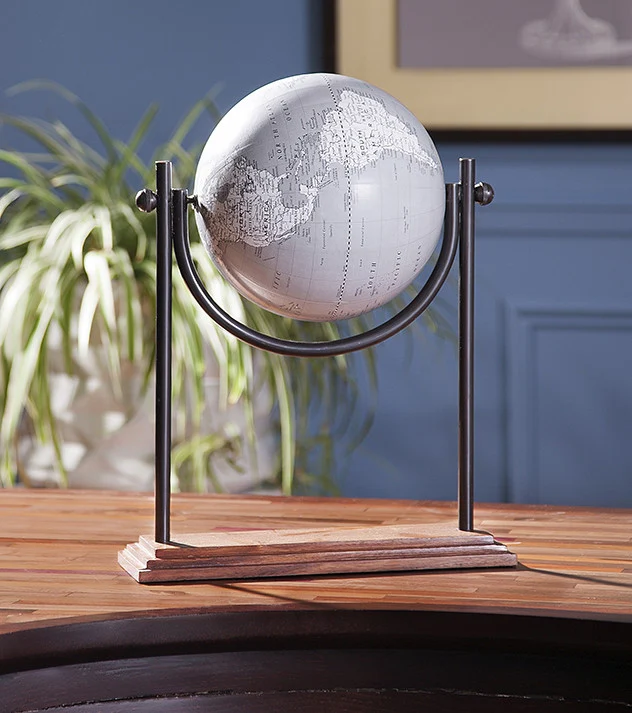 Bains Kushnick Globe with Wooden Stand - Image 2