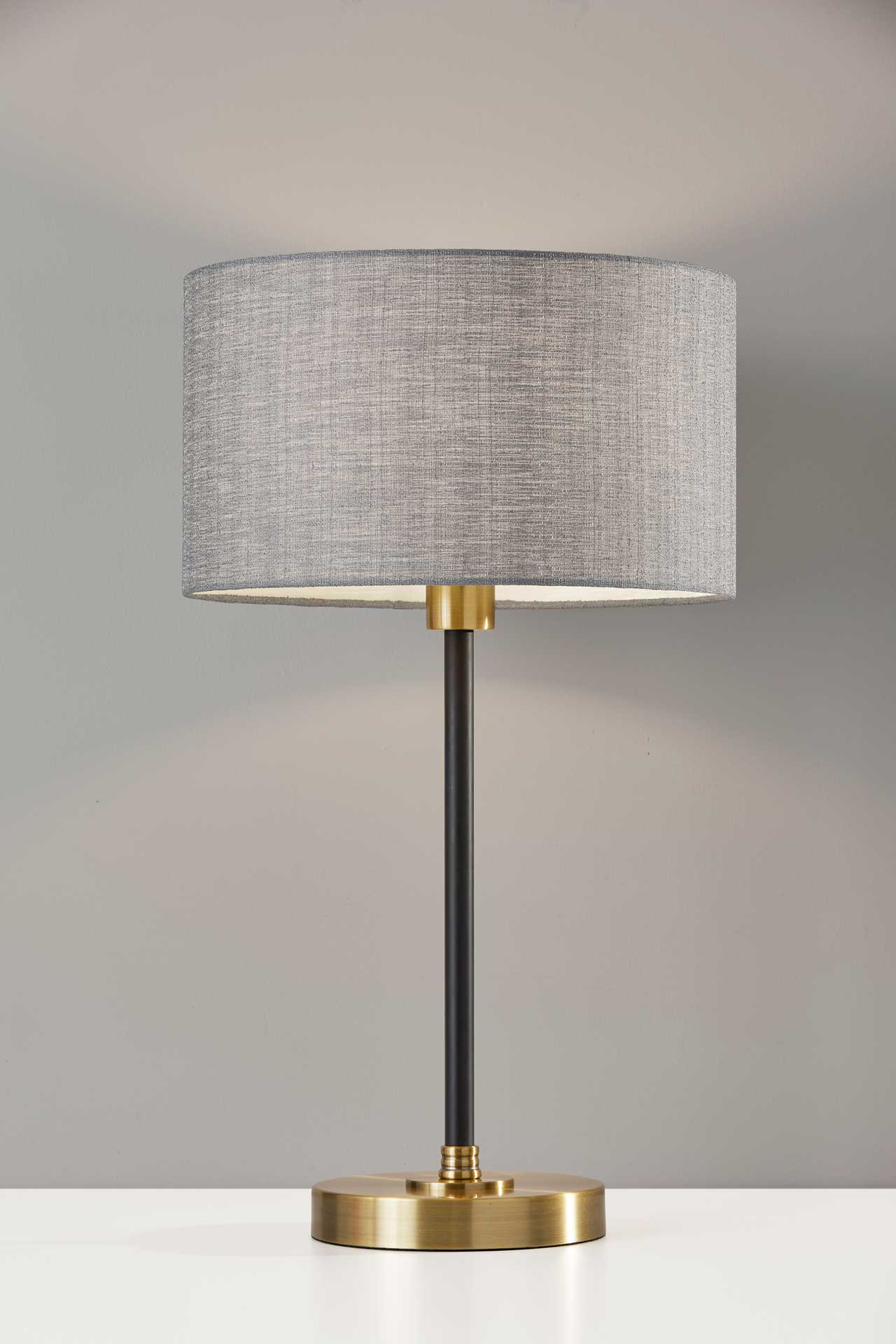 Begles Table Lamp Black/Antique Brass - Image 2