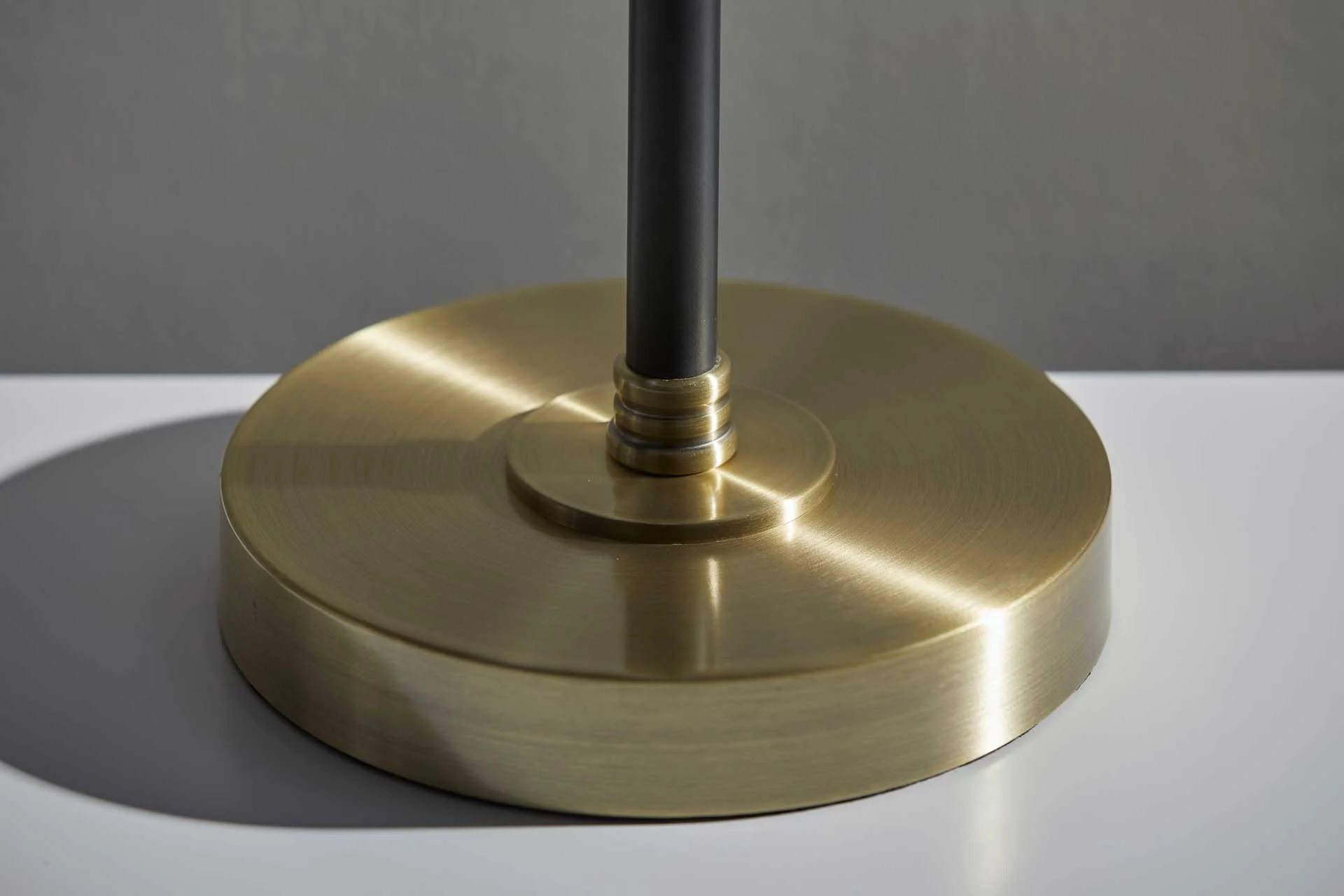 Begles Table Lamp Black/Antique Brass - Image 4