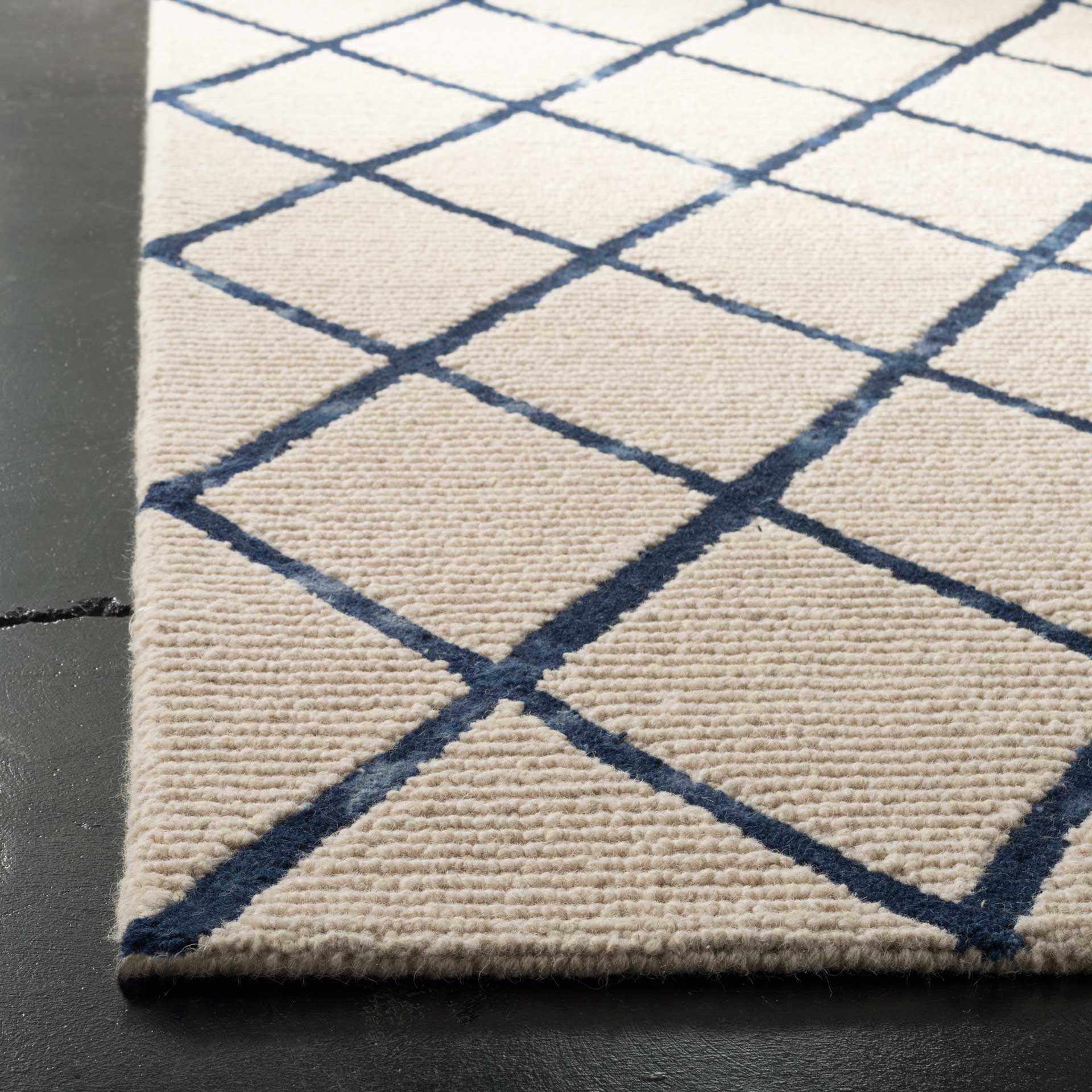 Blossom Ivory/Navy Area Rug - Image 5