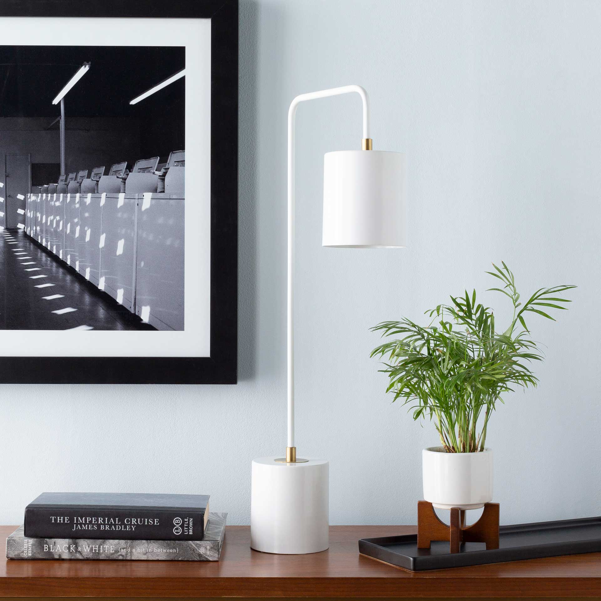 Bobby Table Lamp White/Brass - Image 6