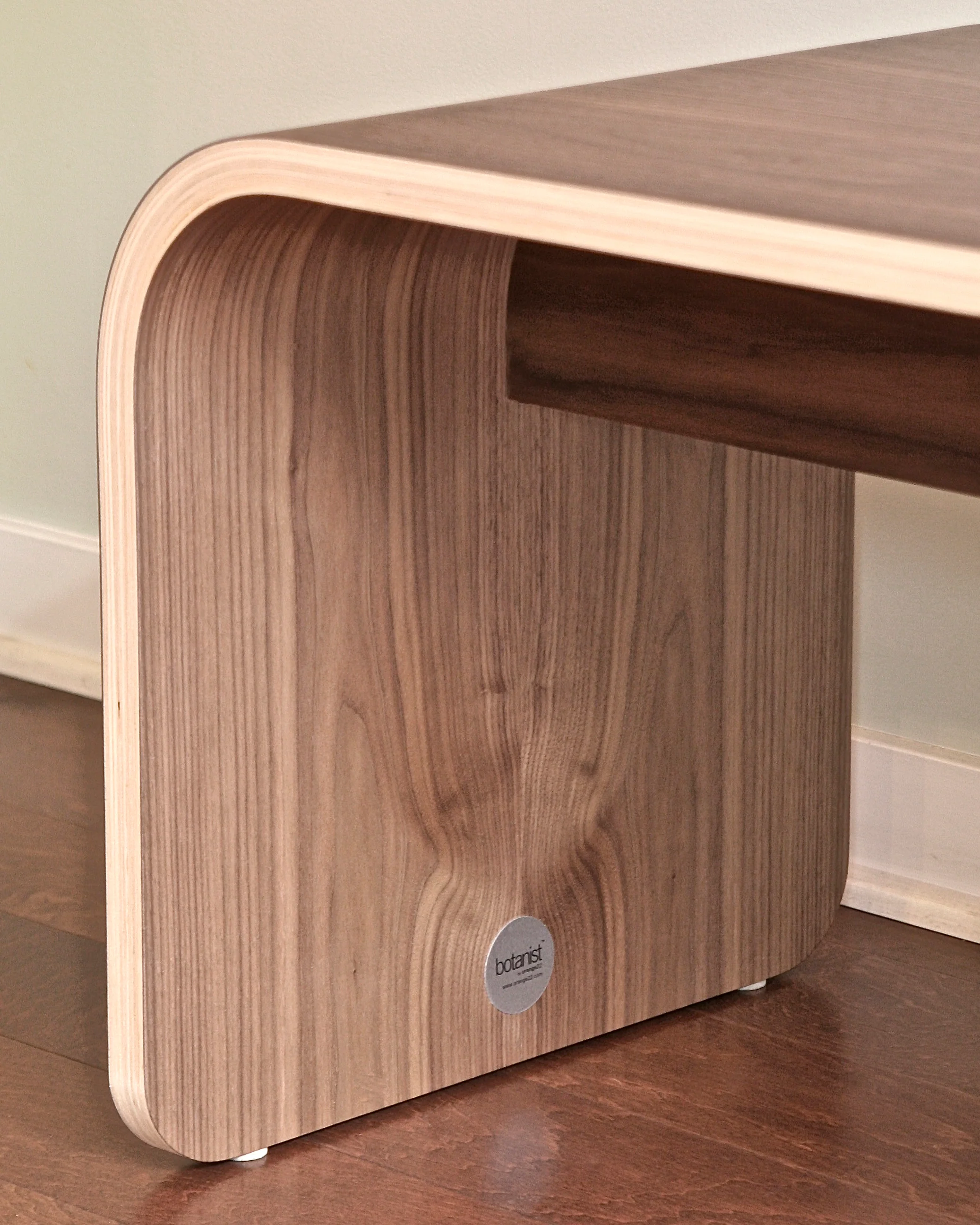 Minimal Bench Walnut - Image 3