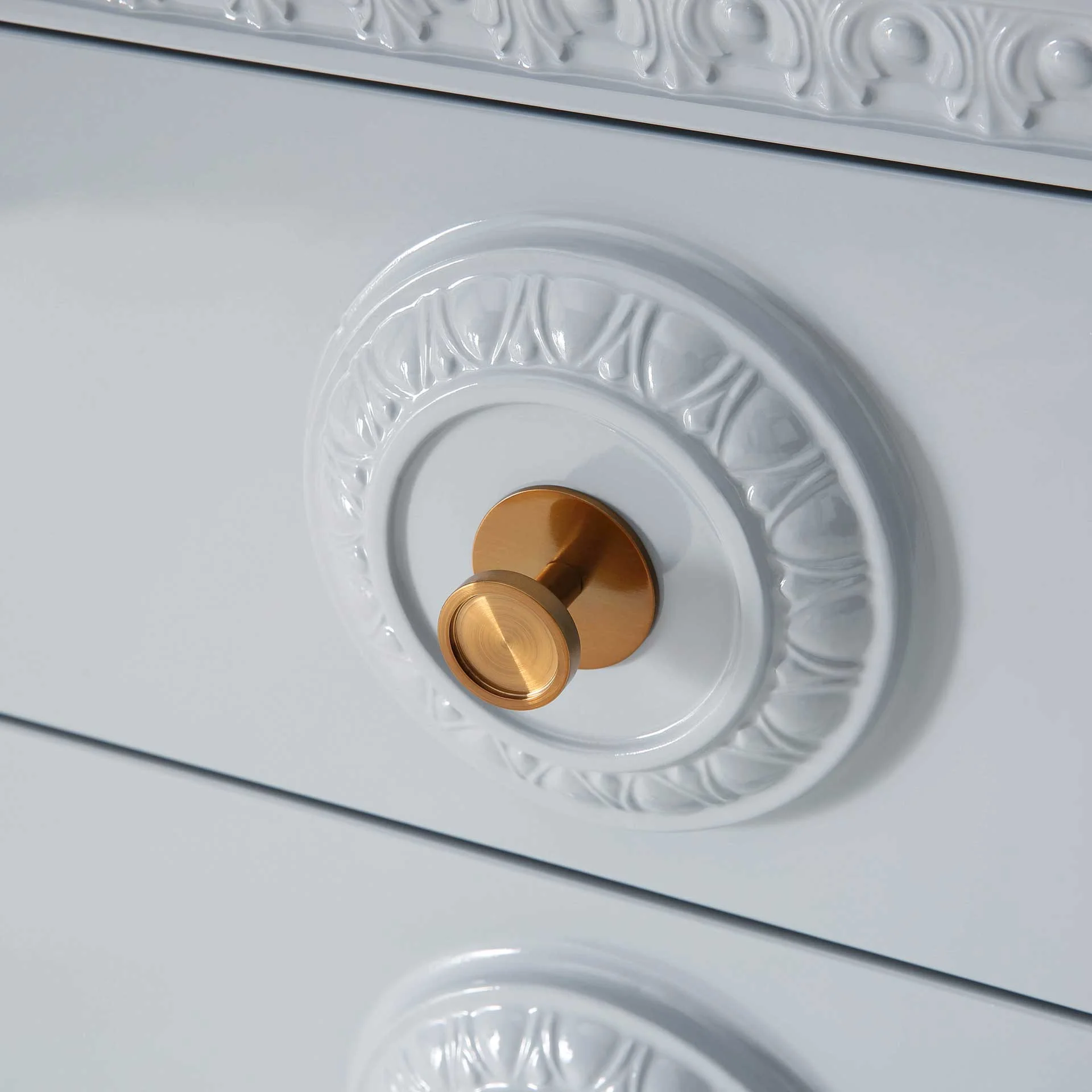 Bowie Lacquer Side Table Light Gray - Image 7