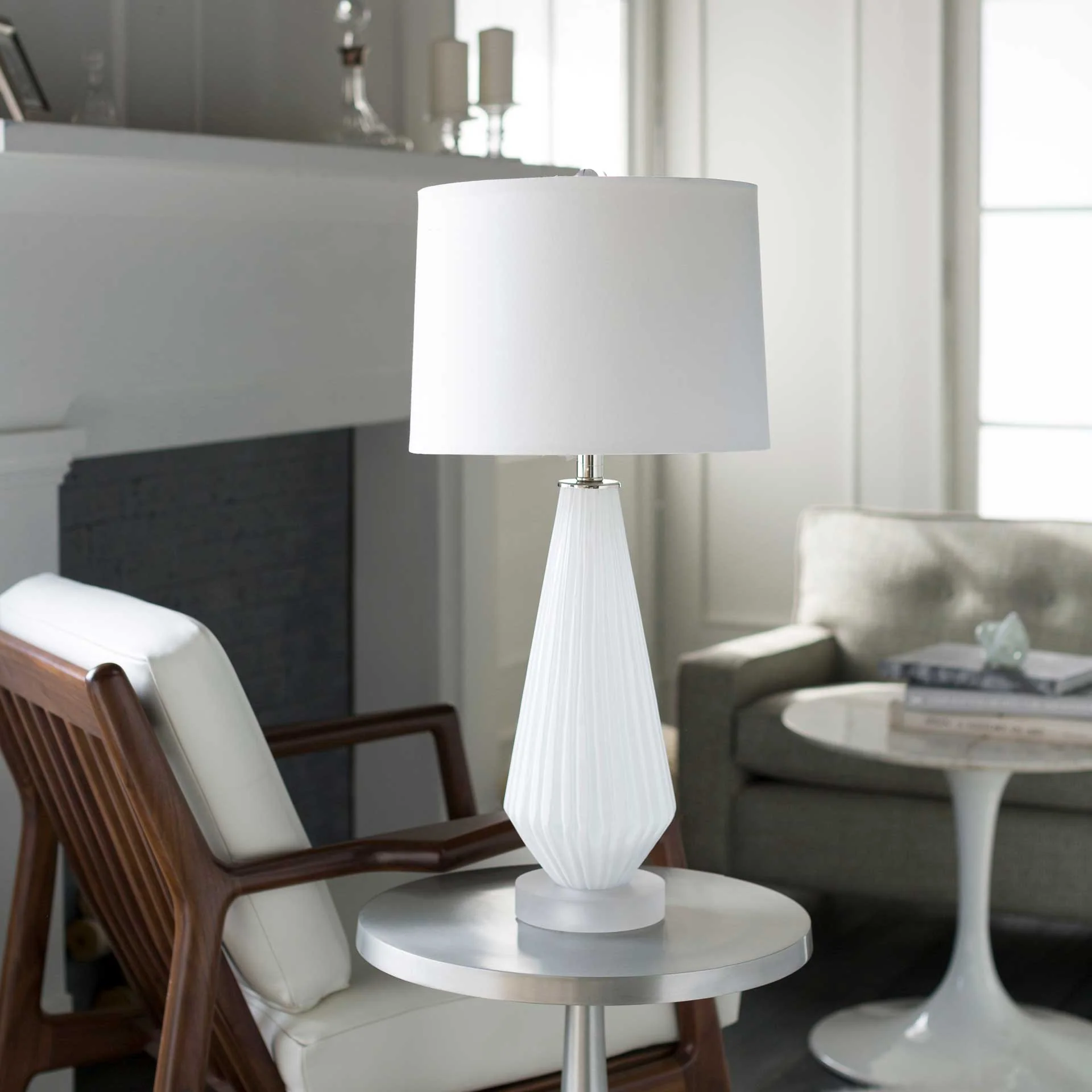 Brock Table Lamp White - Image 4