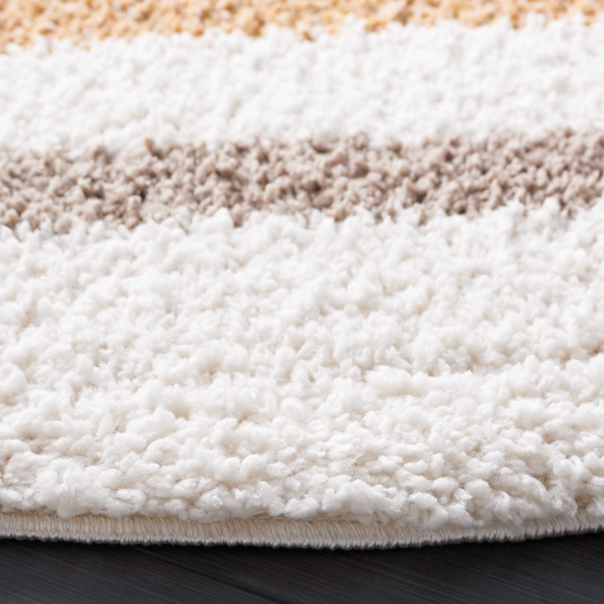 Calico Shag 110 Round Rug Ivory/Gold - Image 2