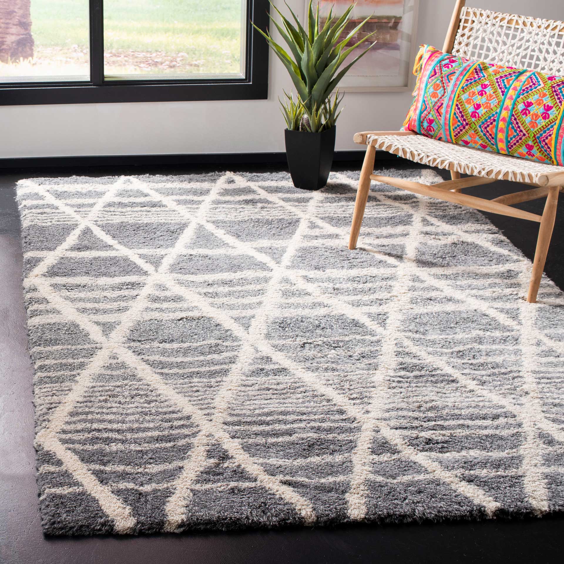 Casablanca Argyle Gray/Ivory Area Rug - Image 5