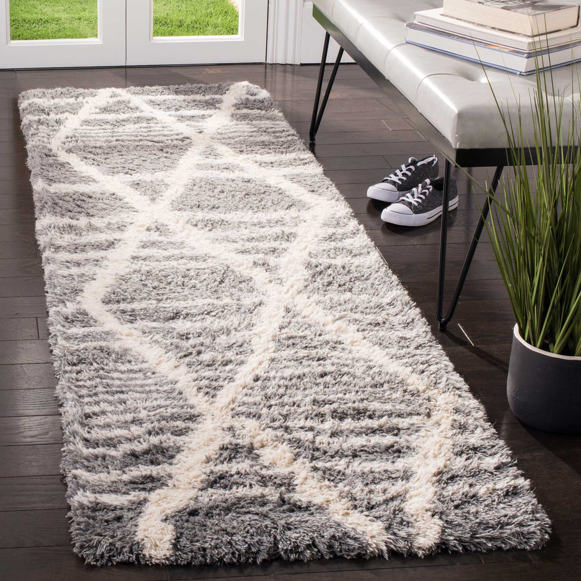 Casablanca Argyle Gray/Ivory Runner Rug - Image 2