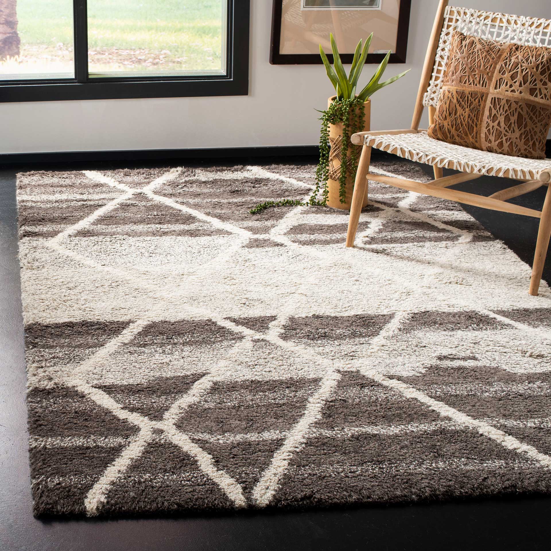 Casablanca Argyle Sand/Ivory Area Rug - Image 5