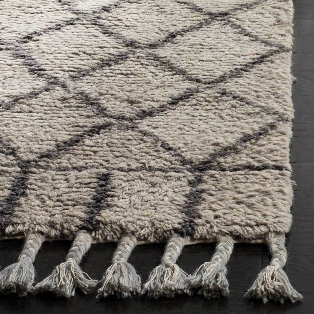 Casablanca Diamond Gray/Dark Gray Area Rug - Image 4