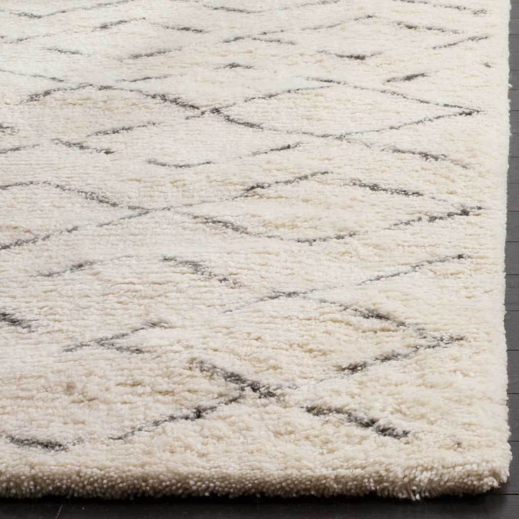 Casablanca Geometry Ivory/Gray Area Rug - Image 5