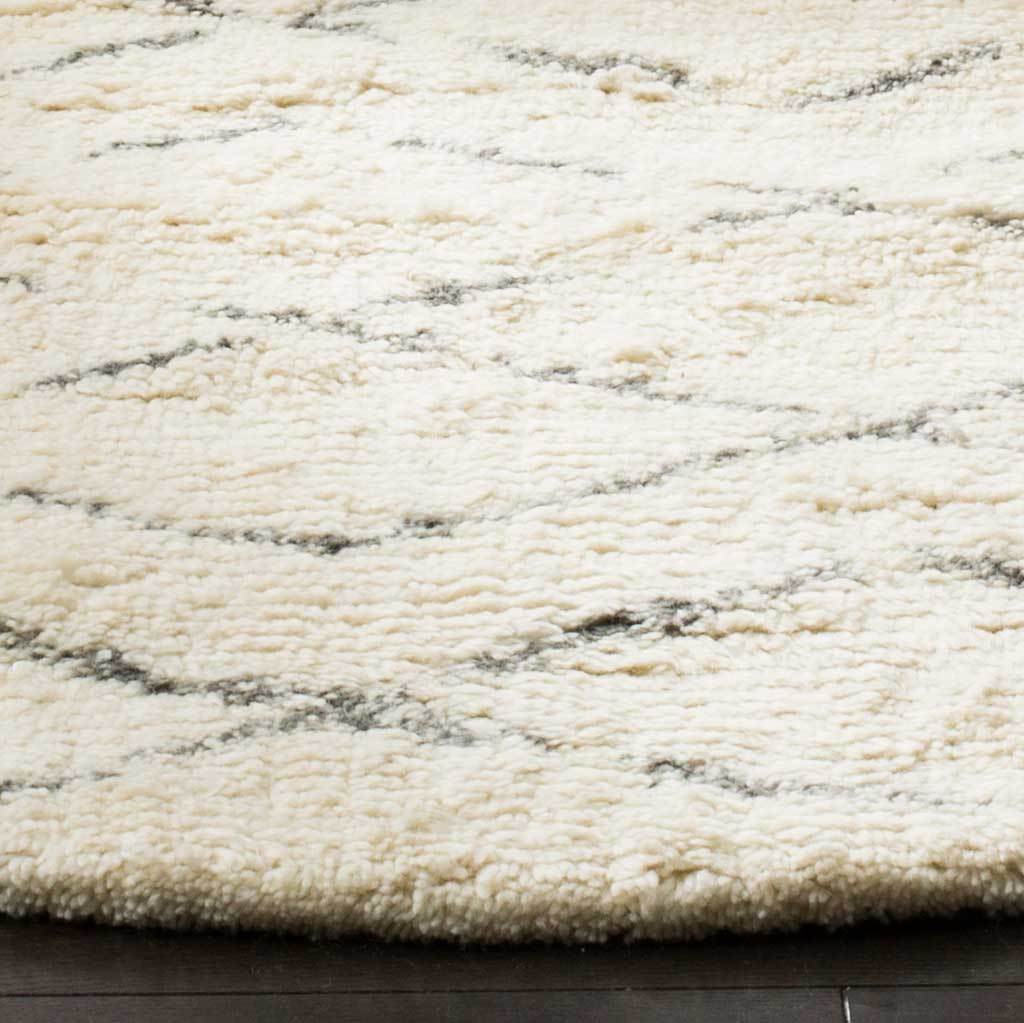Casablanca Geometry Ivory/Gray Round Rug - Image 2