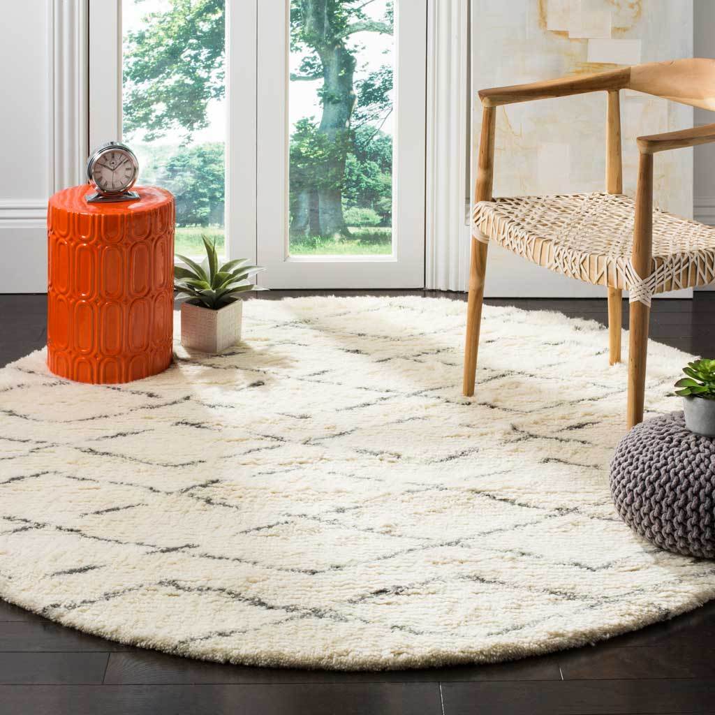 Casablanca Geometry Ivory/Gray Round Rug - Image 3