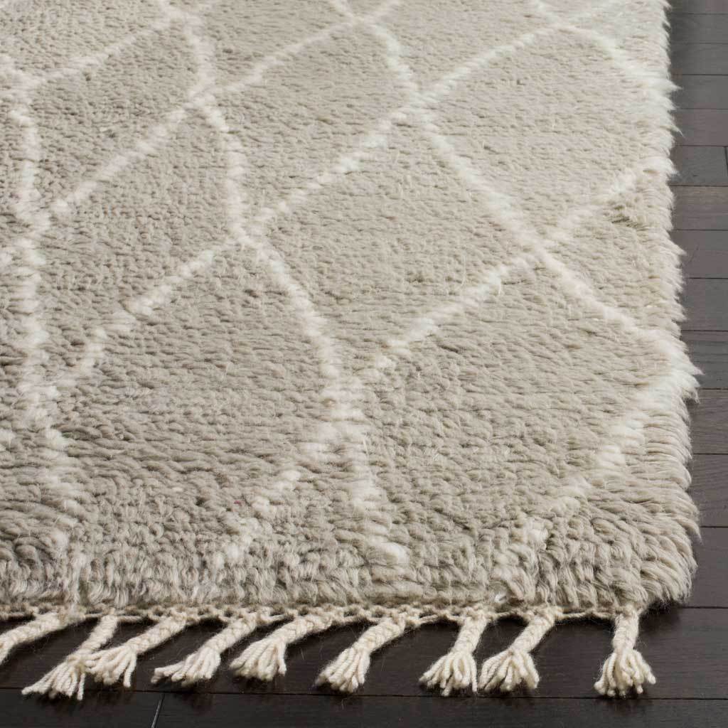 Casablanca Gray/Ivory Area Rug - Image 4