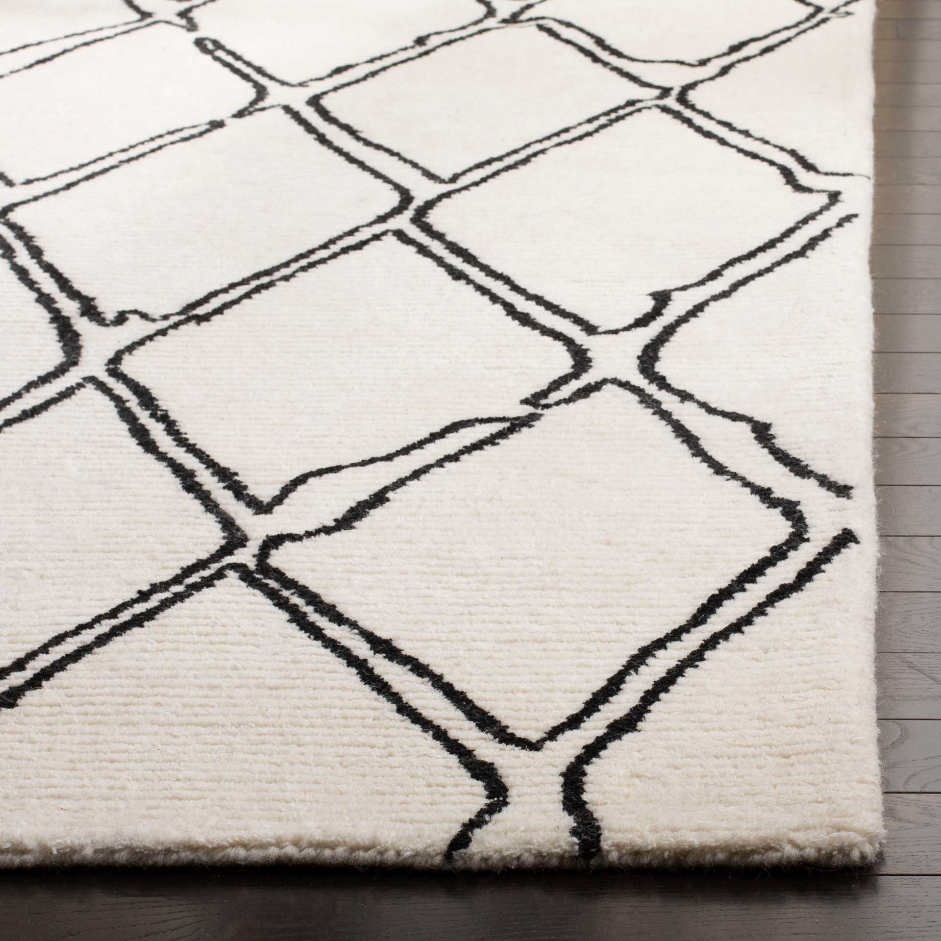 Casablanca Ivory/Black Area Rug - Image 2