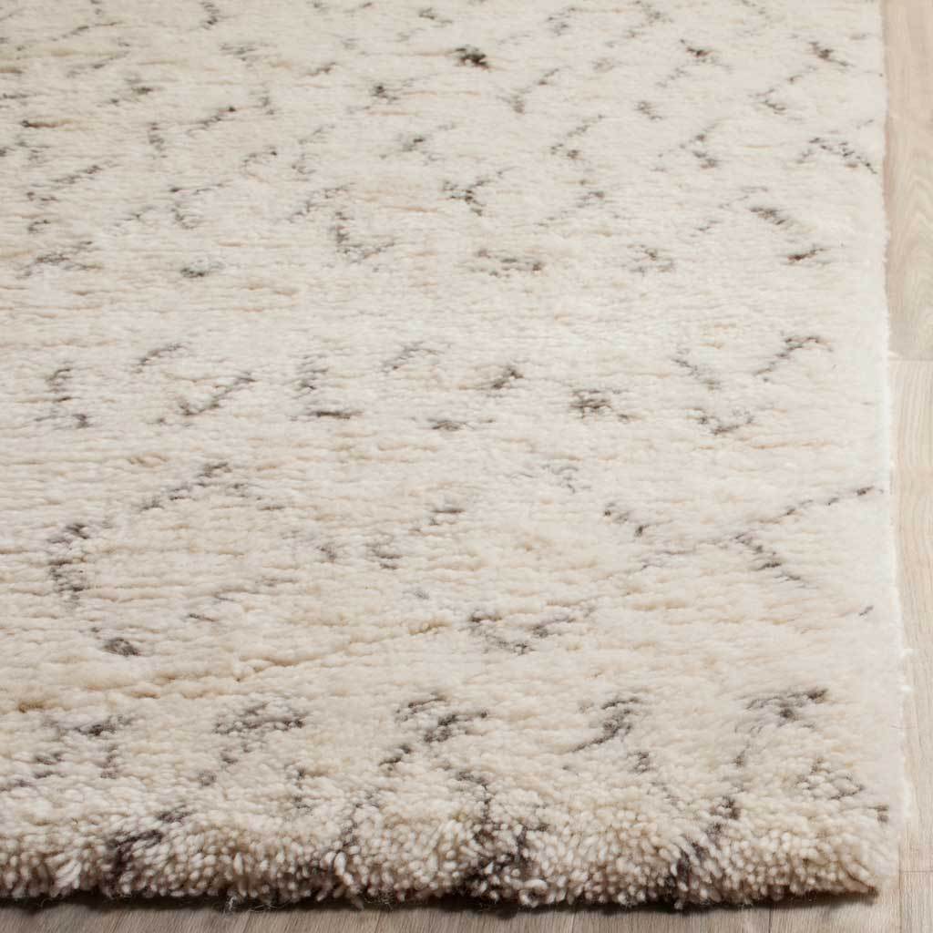 Casablanca Native Ivory/Gray Area Rug - Image 4