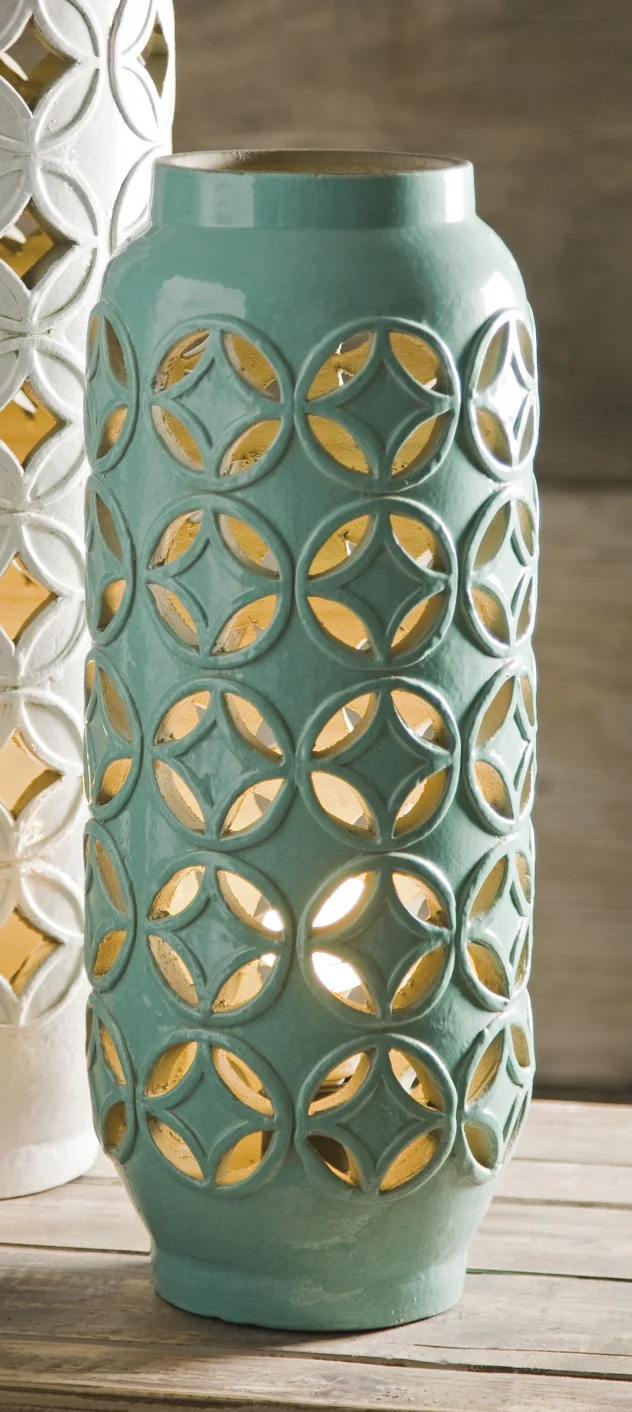 Charlevoix Cutwork Ceramic Lamp - Image 3