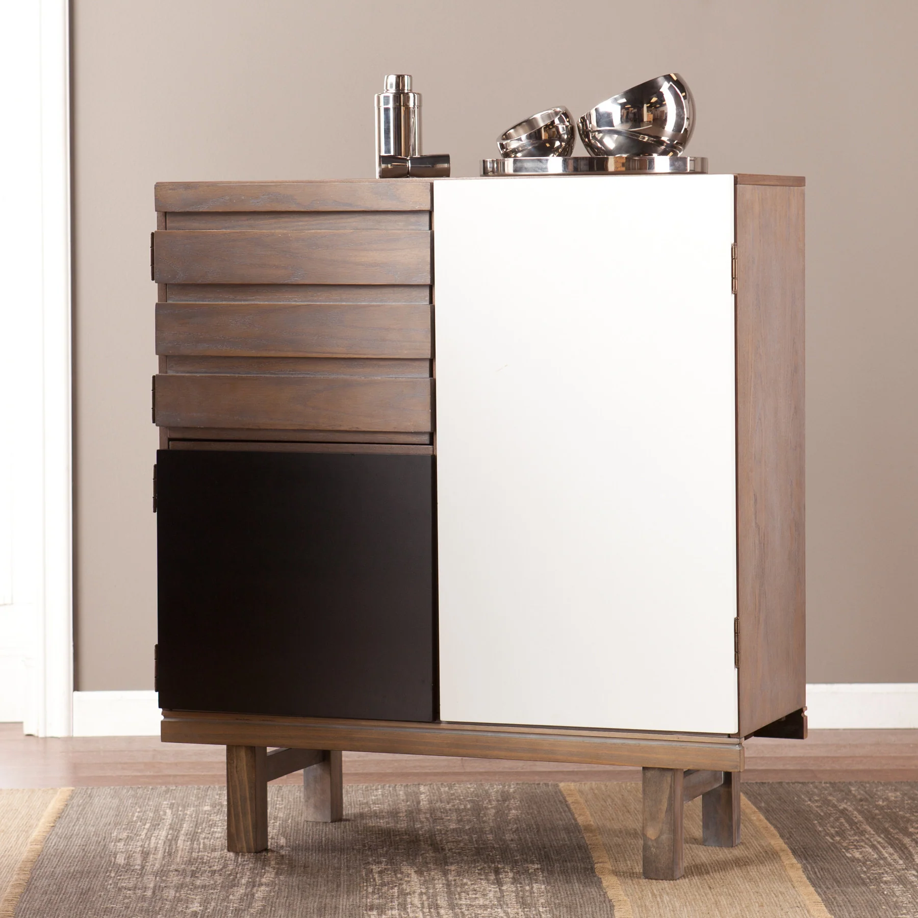 Chaz Cabinet - Image 3