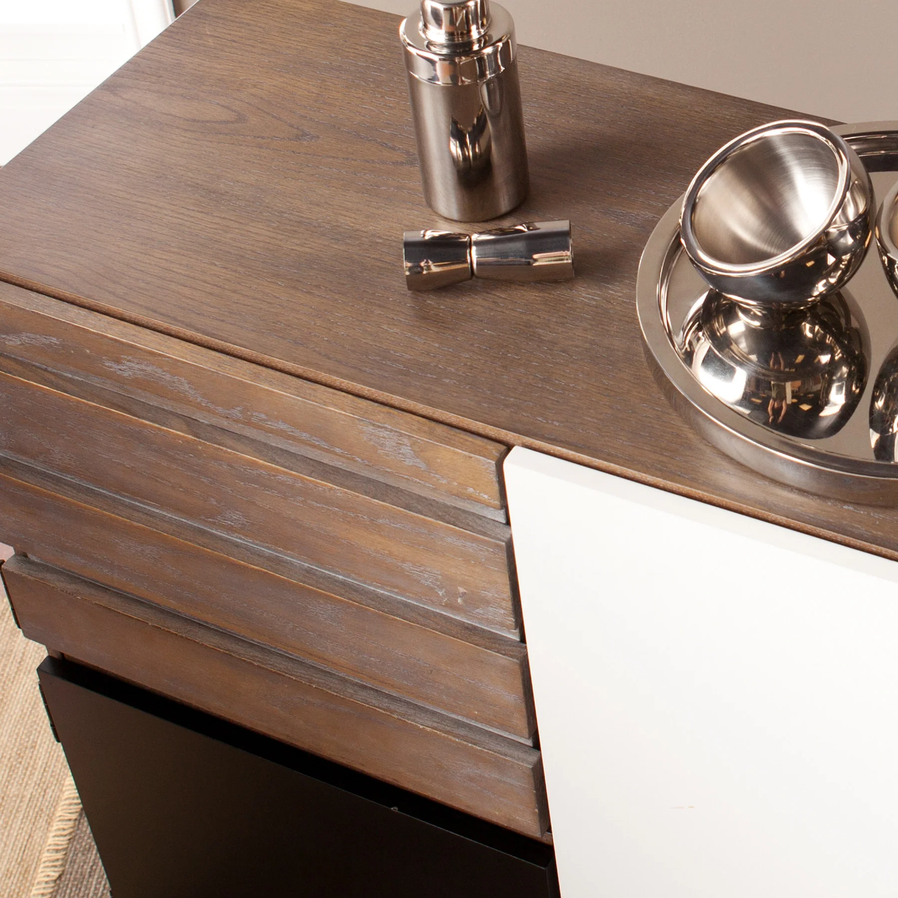 Chaz Cabinet - Image 4