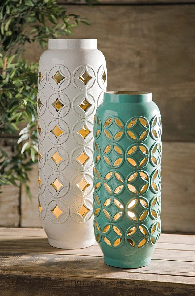 Cheboygan Cutwork Ceramic Lamp - Image 2