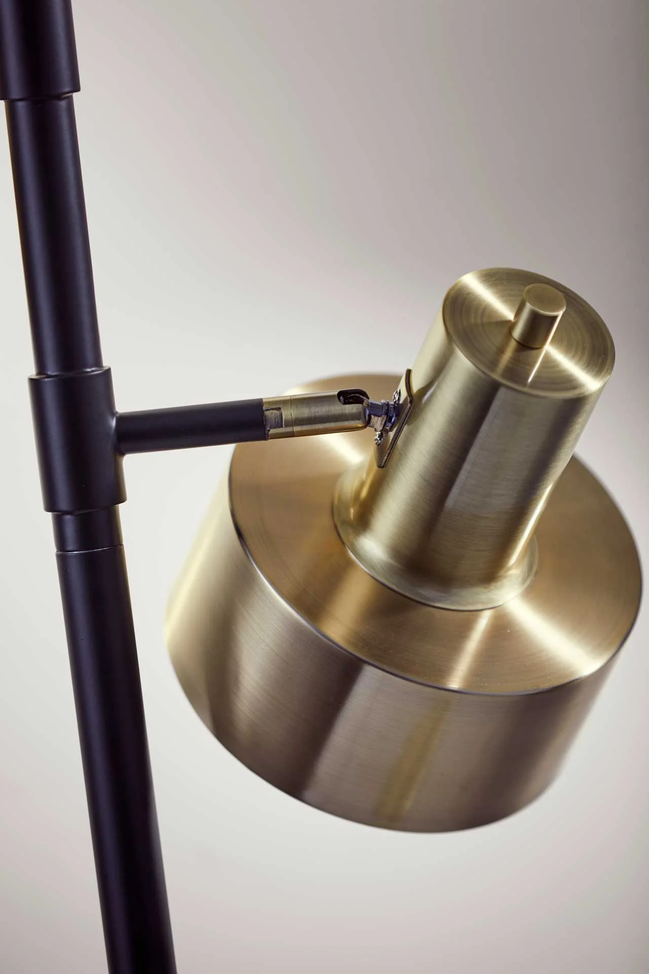 Clamart Tree Lamp Brass/Black - Image 10