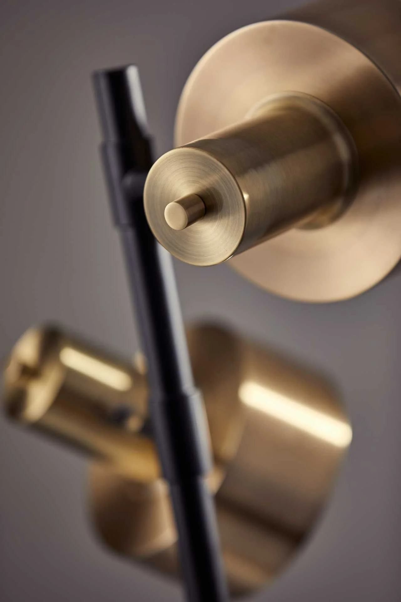 Clamart Tree Lamp Brass/Black - Image 9