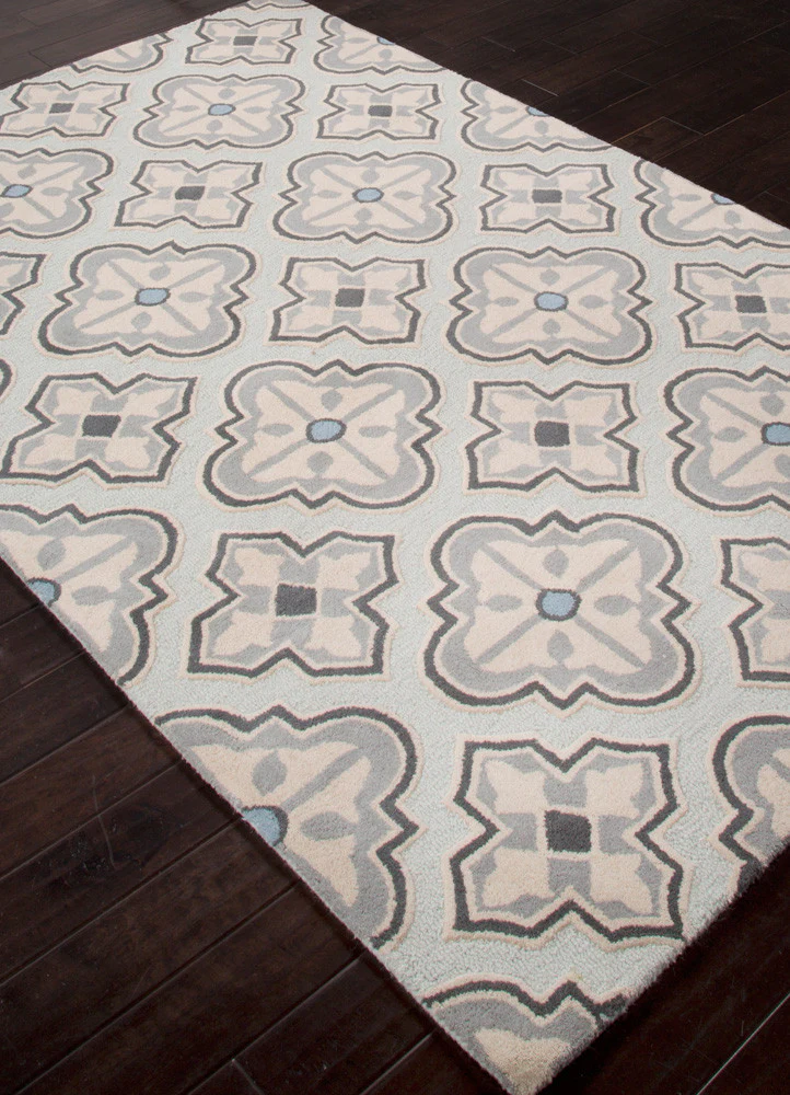 Coastal Villa Newport Silver/Gray Area Rug - Image 2