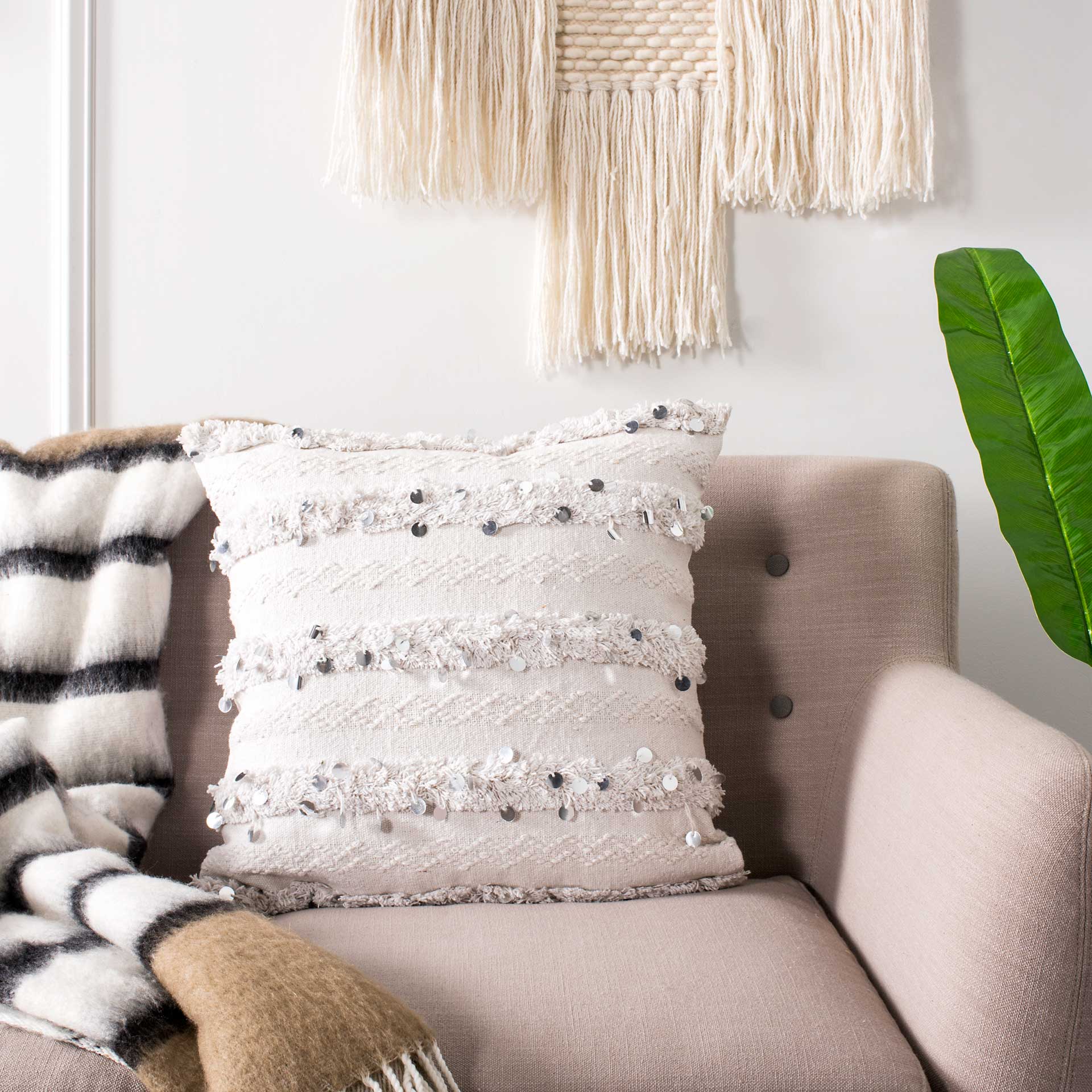 Convey Pillow White - Image 3