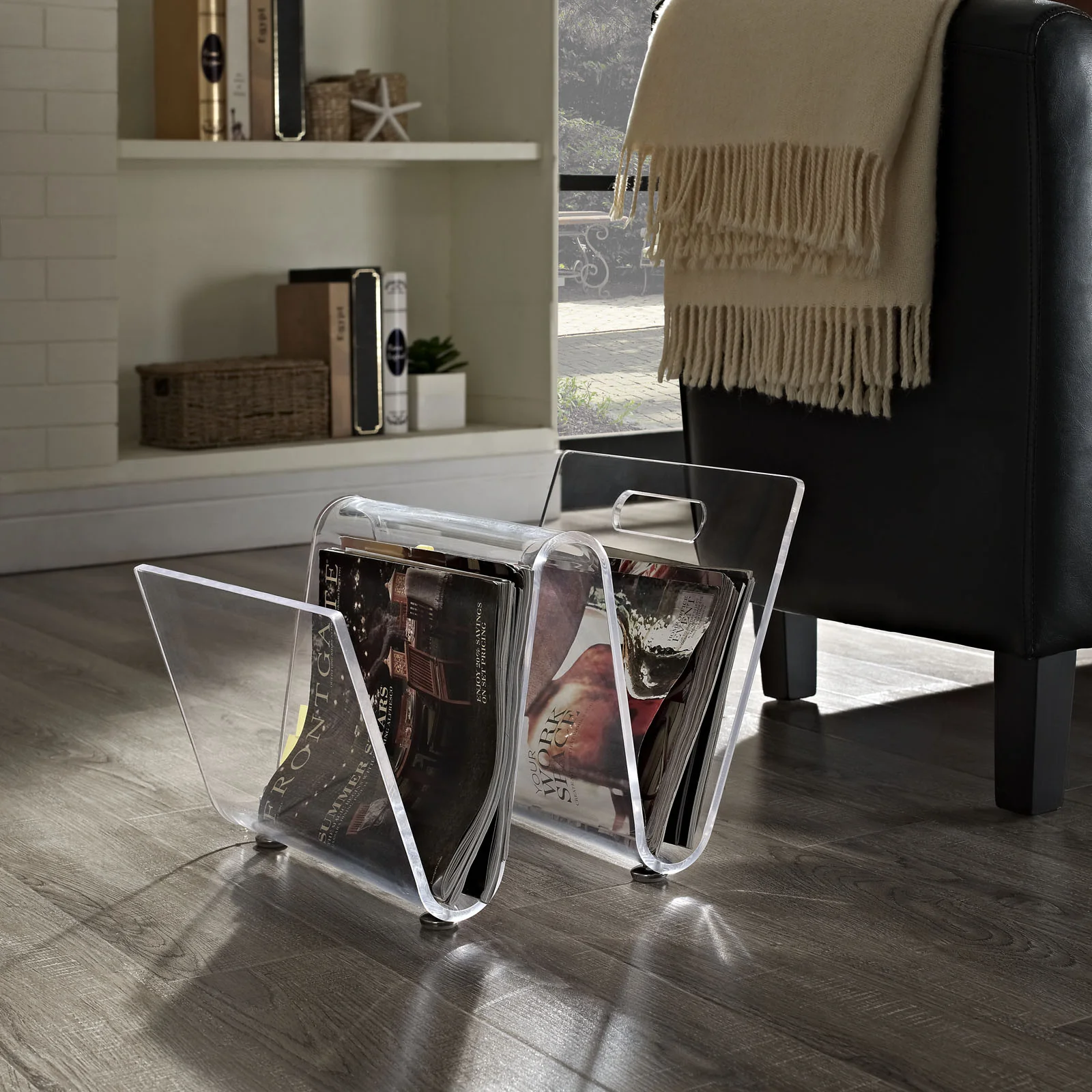 Crescent Magazine Holder Clear - Image 4
