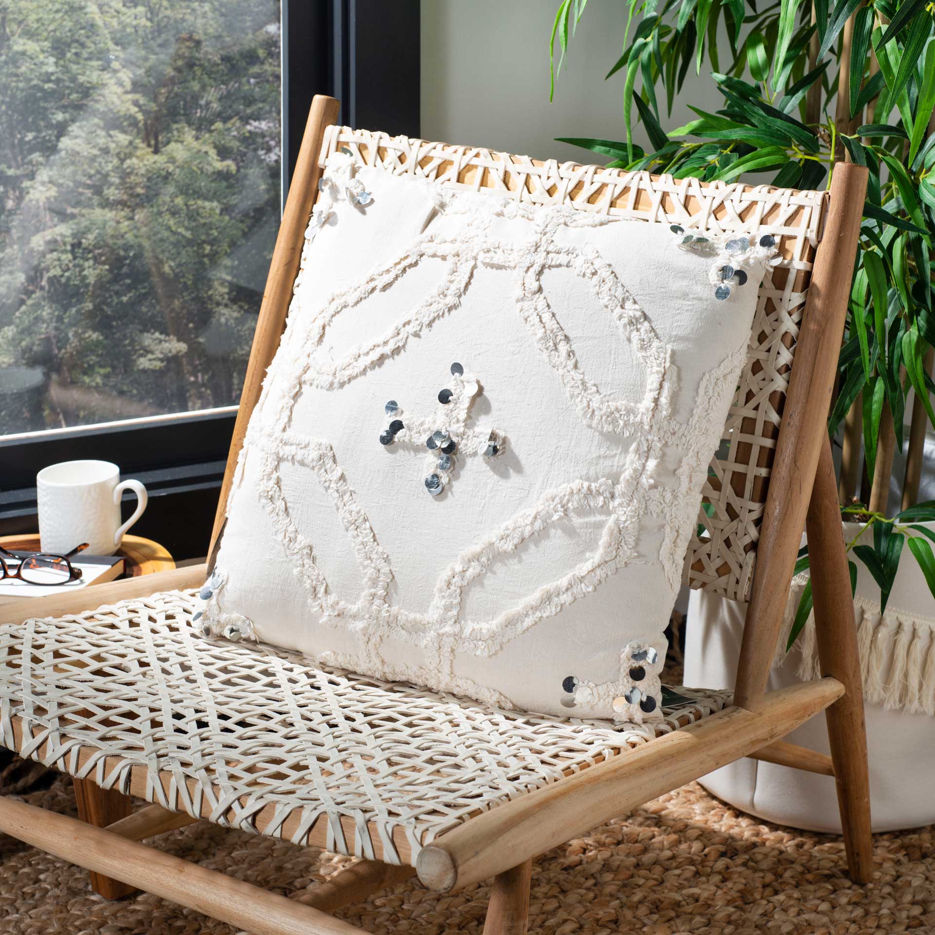 Daleyza Pillow White - Image 5
