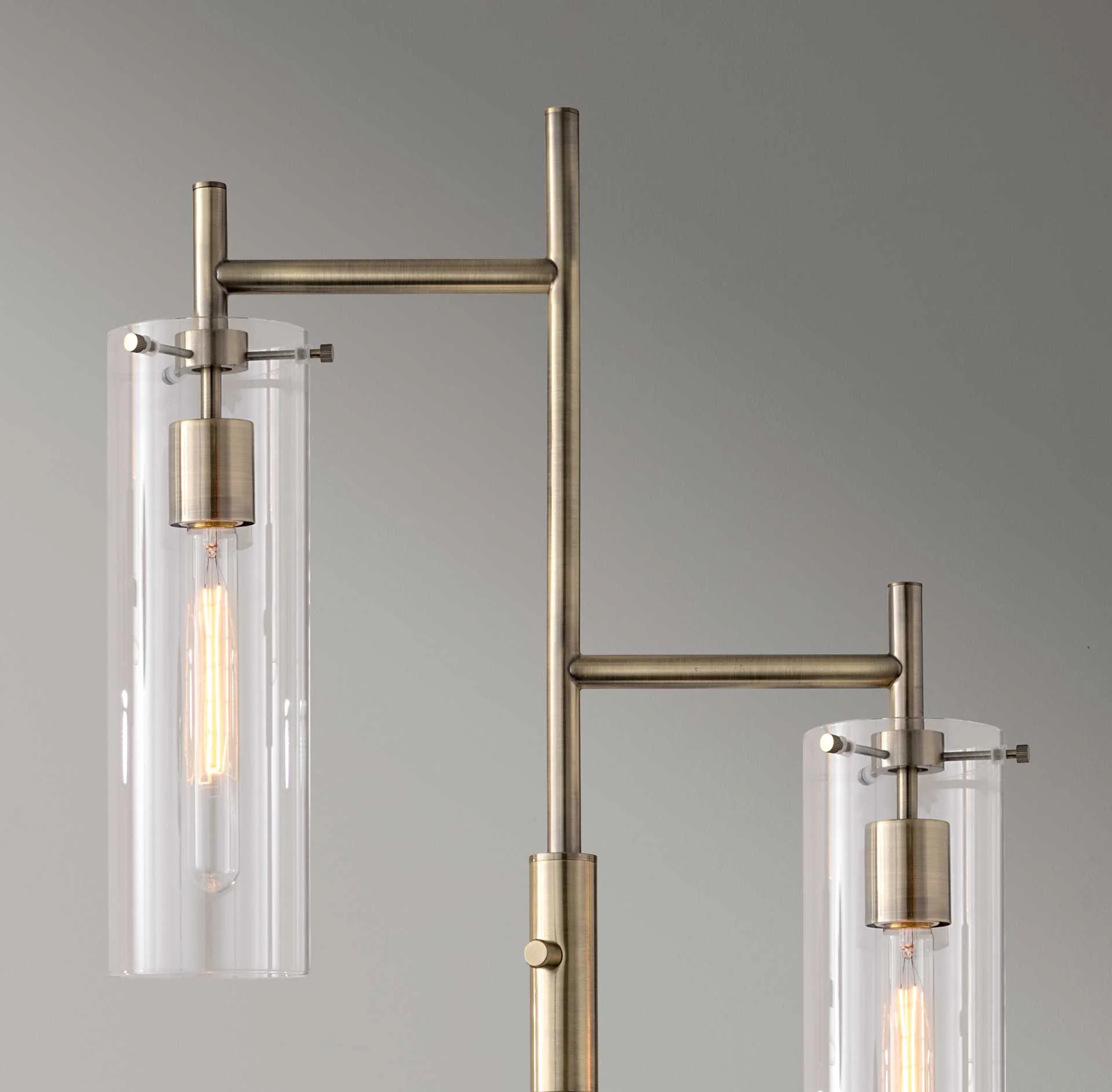 Denis Floor Lamp Brass - Image 3