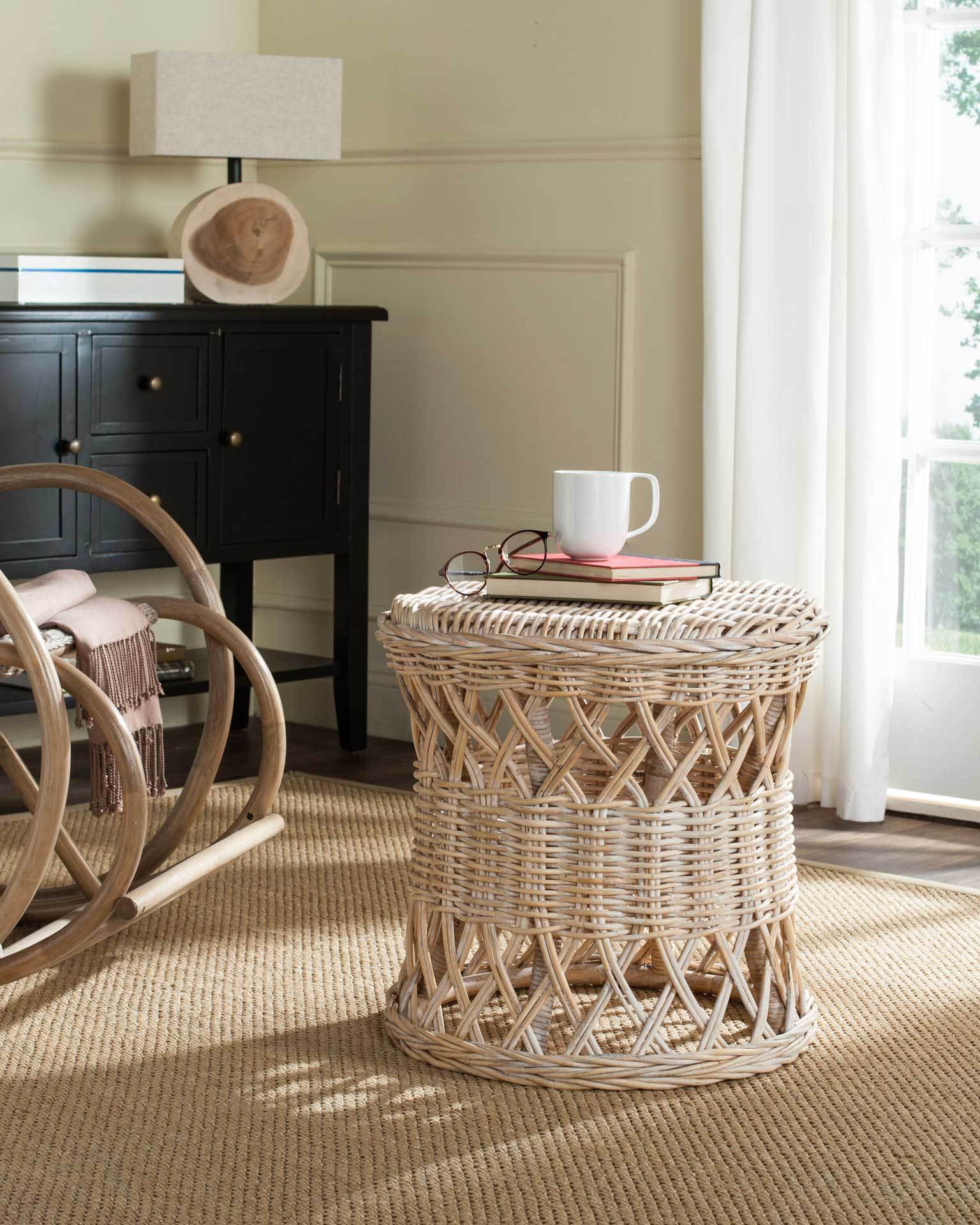 Dennis Wicker Round Table - Image 3