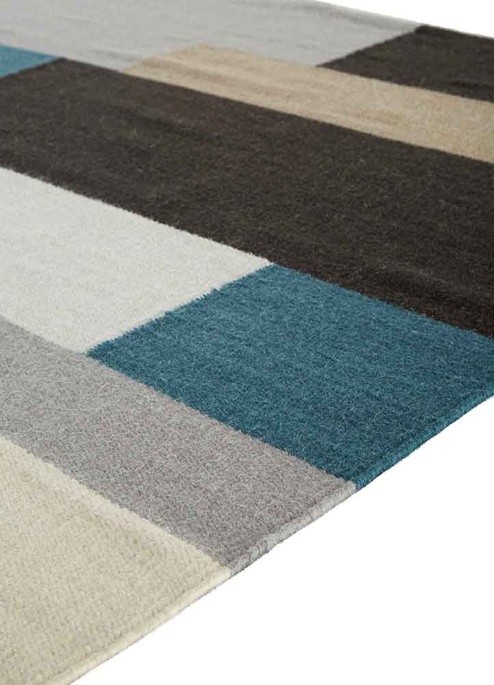 Elmhurst Woodward Black/Blue Area Rug - Image 2