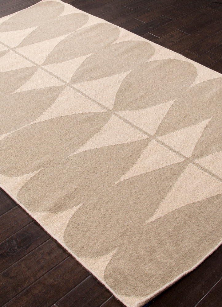 En Casa Petals Antique White/Silver Gray Area Rug - Image 2